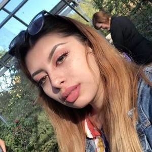 Meet your Posher, Brandy